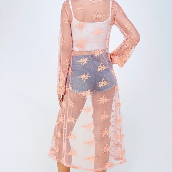 Lace kimono 💕💕💕 plus size ✨✨✨ - Picture 2 of 6